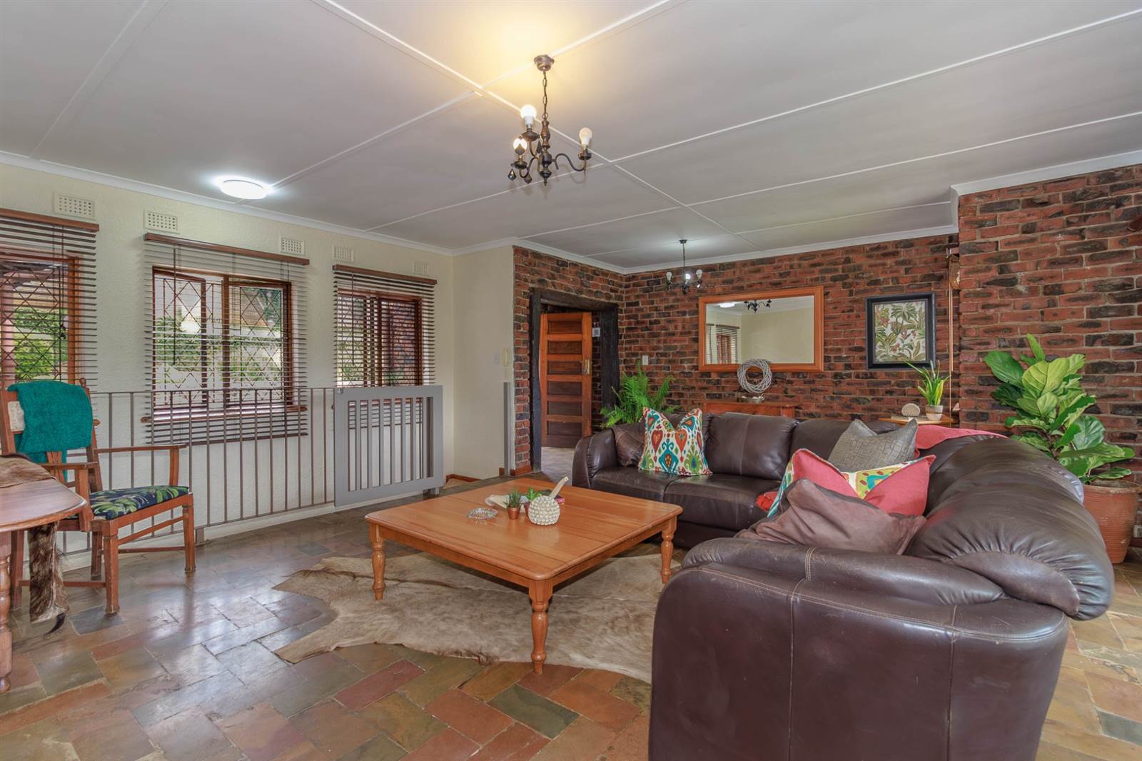 3 Bed Townhouse in Kloof photo number 6