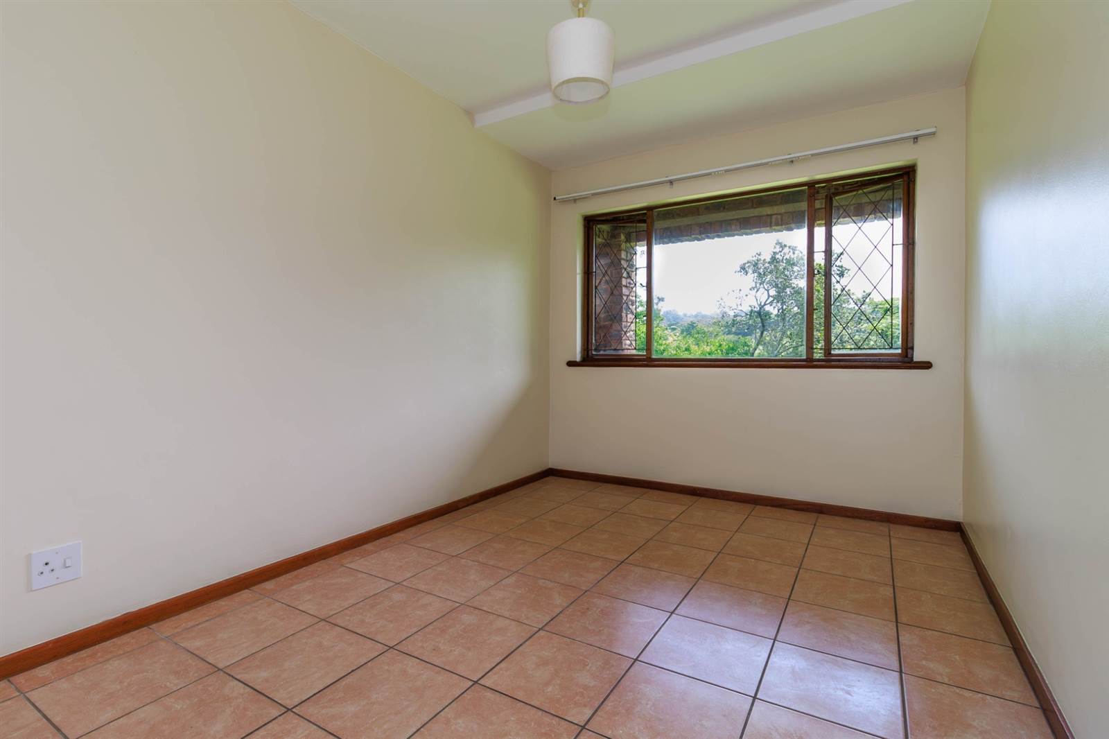 3 Bed Townhouse in Kloof photo number 29