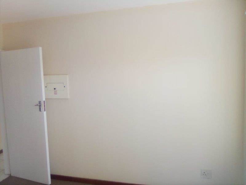 2 Bed Simplex in The Orchards photo number 7