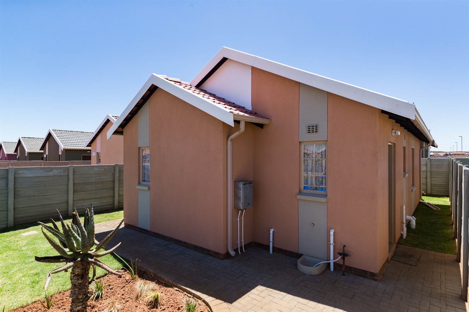 3 Bed House in Orange Farm photo number 2