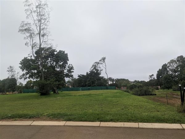 1800 m² Land available in Kloof