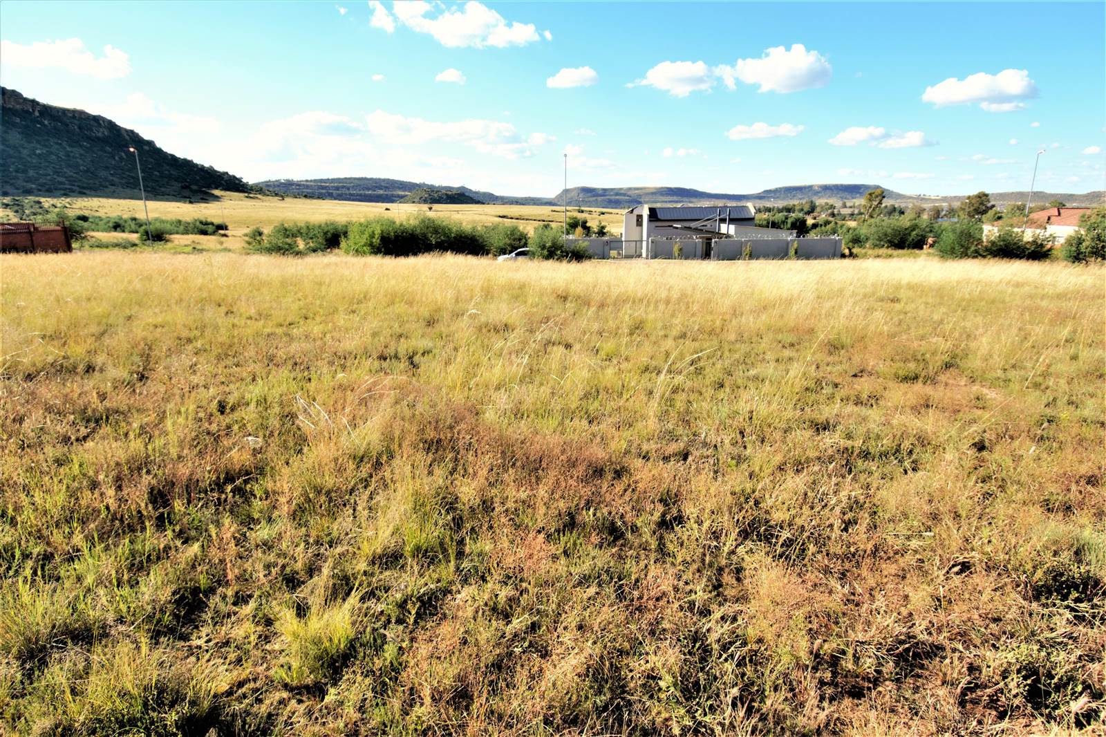 1180 m² Land available in Ladybrand photo number 4