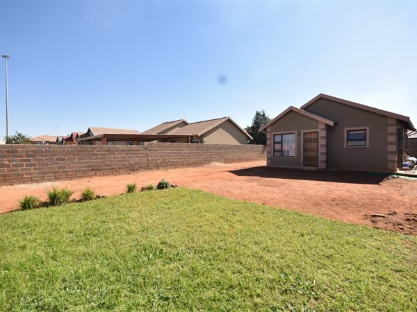2 Bedroom House 2 Bedroom House