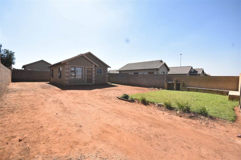2 Bedroom House 2 Bedroom House