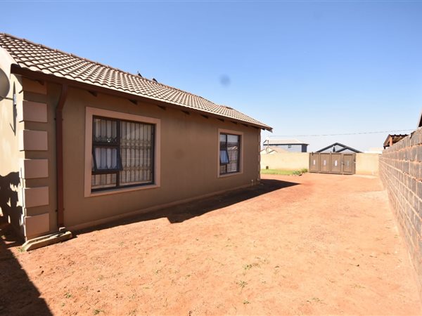 2 Bedroom House 2 Bedroom House
