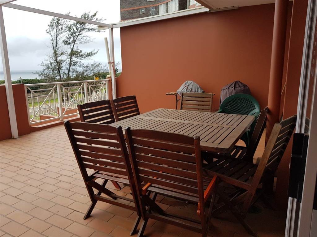 3 Bed Flat in Scottburgh Central photo number 15
