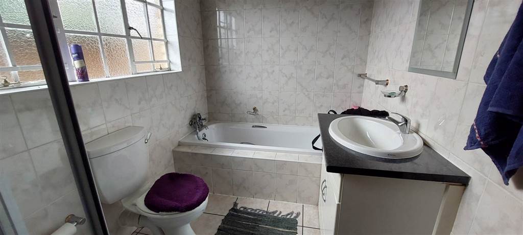 3 Bed Cluster in New Redruth photo number 24