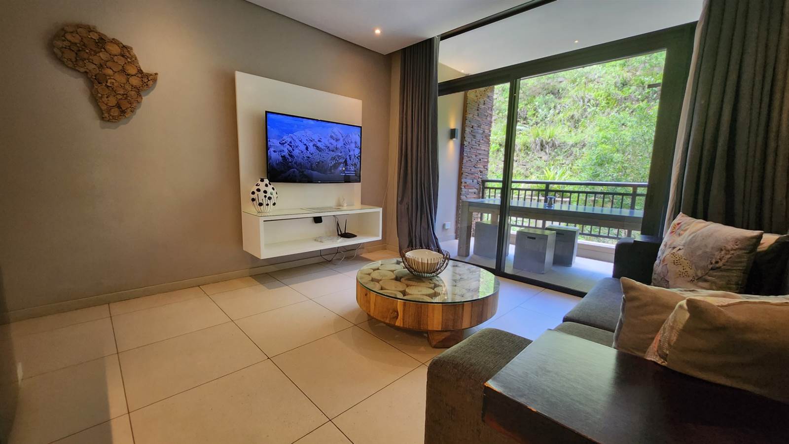 1 Bed Apartment in Zimbali Estate photo number 4
