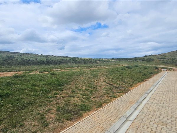 1 601 m² Land