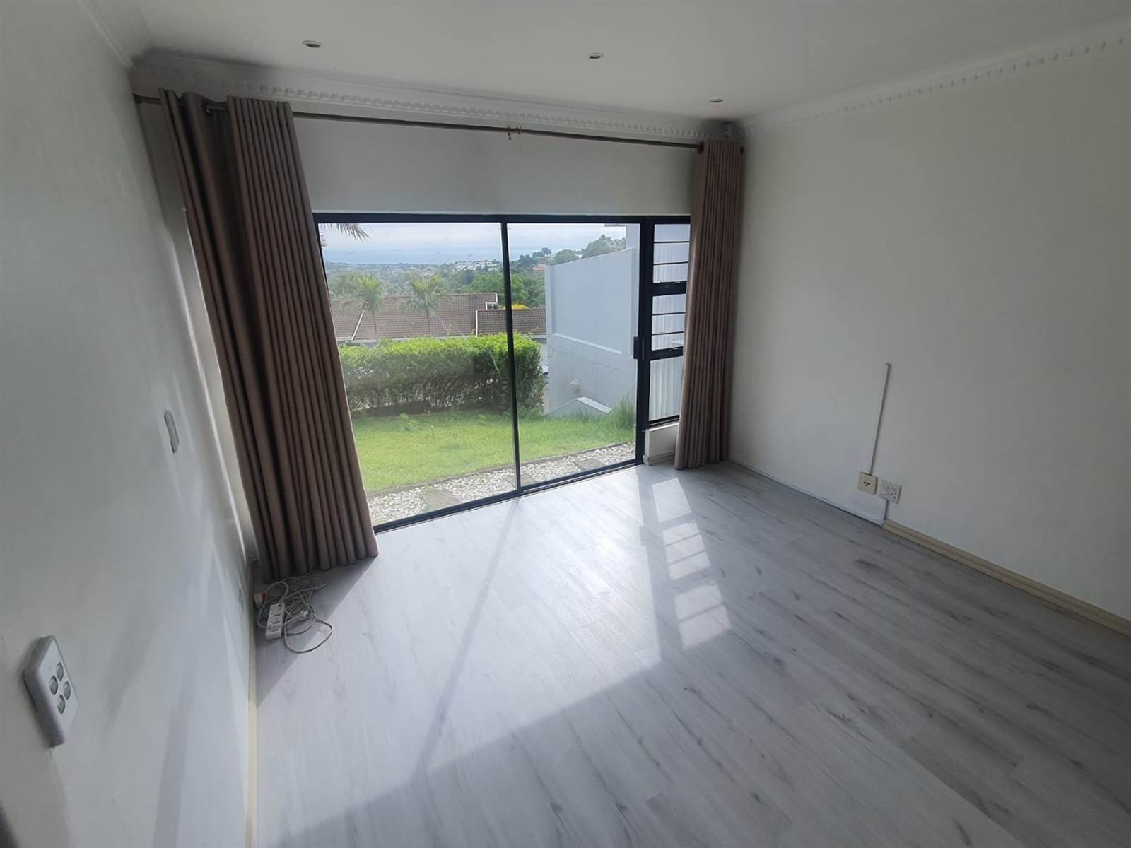 3 Bed Townhouse in Umhlanga Rocks photo number 4