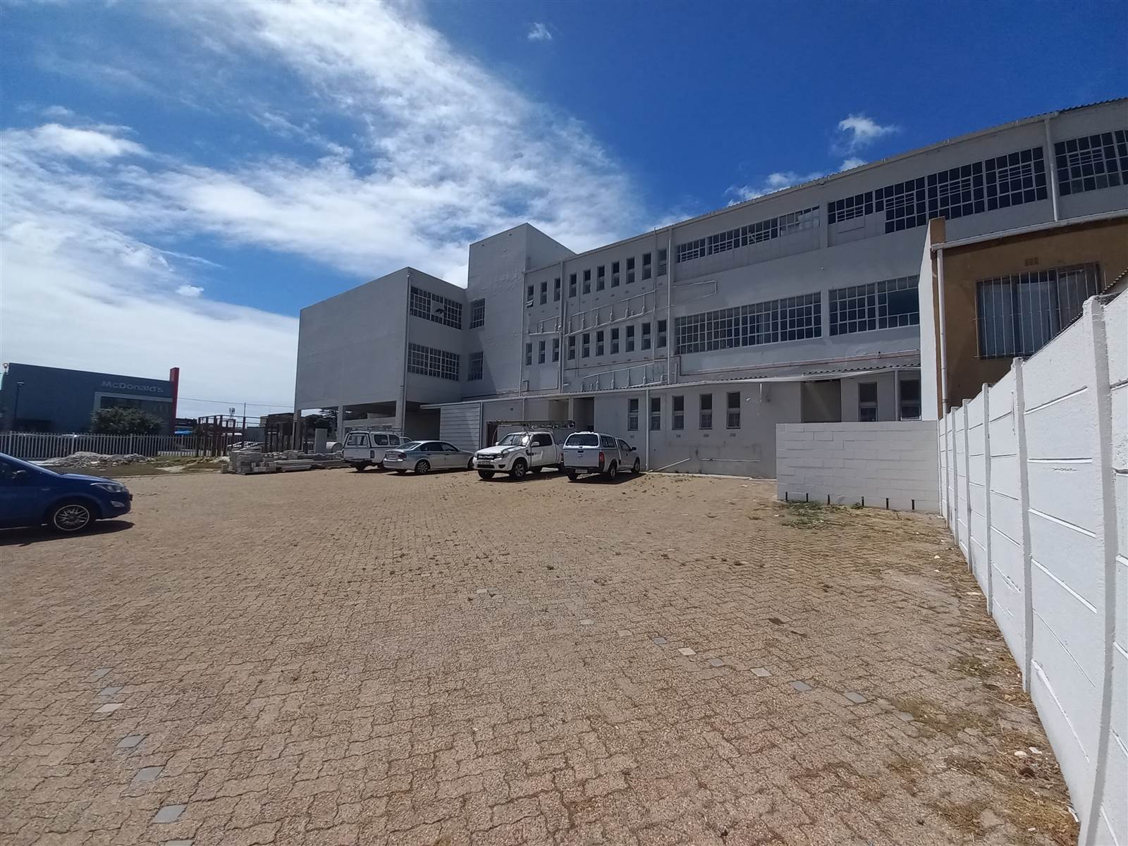 950  m² Industrial space in Maitland photo number 3