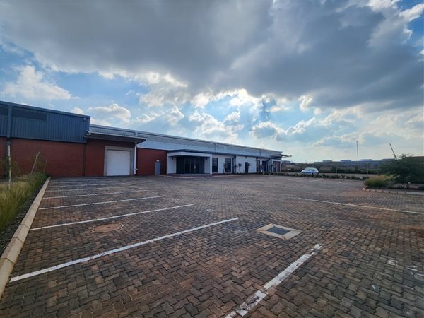 1 524  m² Industrial space