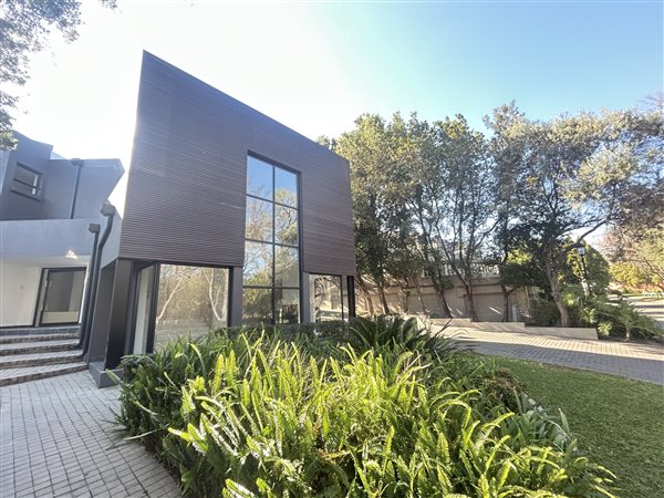 4 Bedroom House 4 Bedroom House