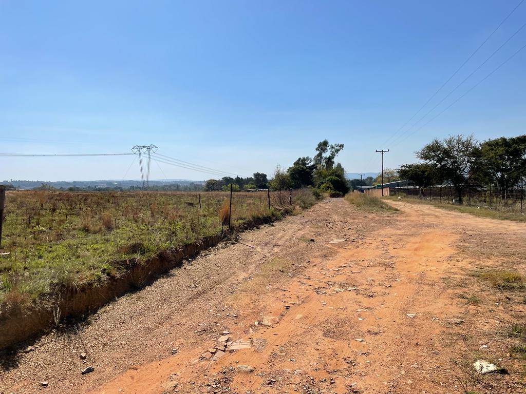 5 ha Land available in Zwavelpoort photo number 3