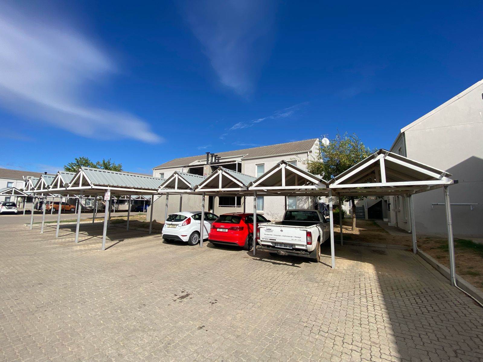 2 Bed Apartment in Paarl Central East photo number 4