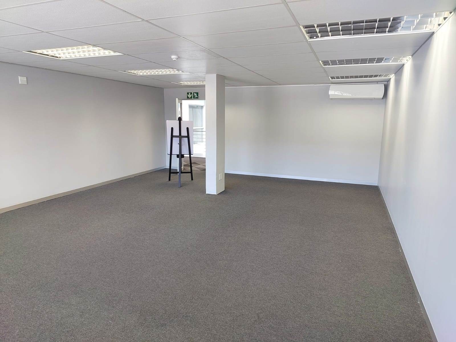 65  m² Commercial space in Cresta photo number 4