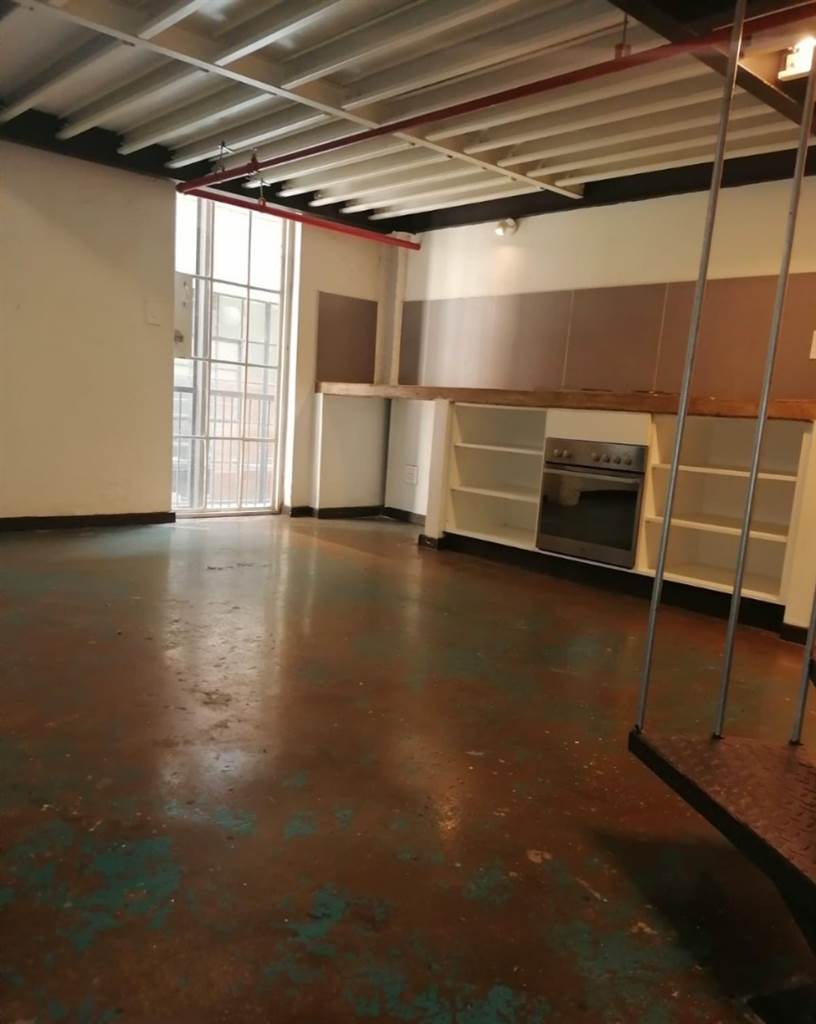 1 Bed Apartment in Maboneng photo number 7