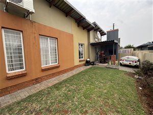 Townhouse in Waterval East