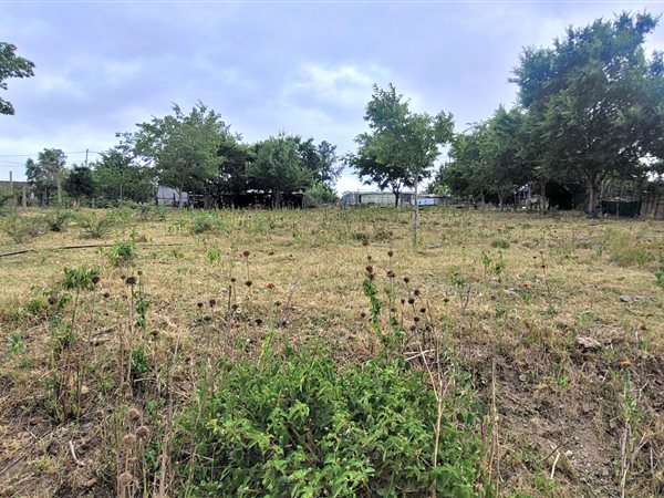 1066 m² Land available in Suurbraak