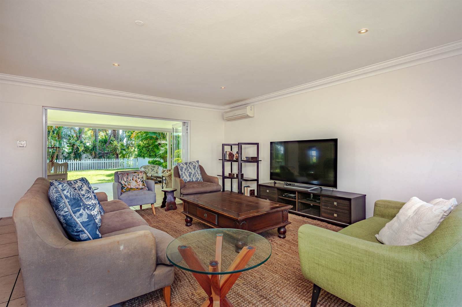 4 Bed House in Mt Edgecombe photo number 14