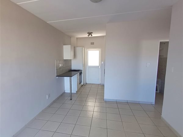 2 Bed Apartment in Bellville South