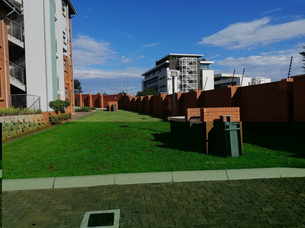 1 Bed Apartment in Modderfontein photo number 30