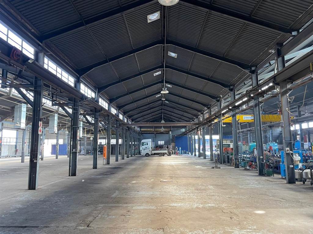 10000  m² Industrial space in Alrode photo number 18