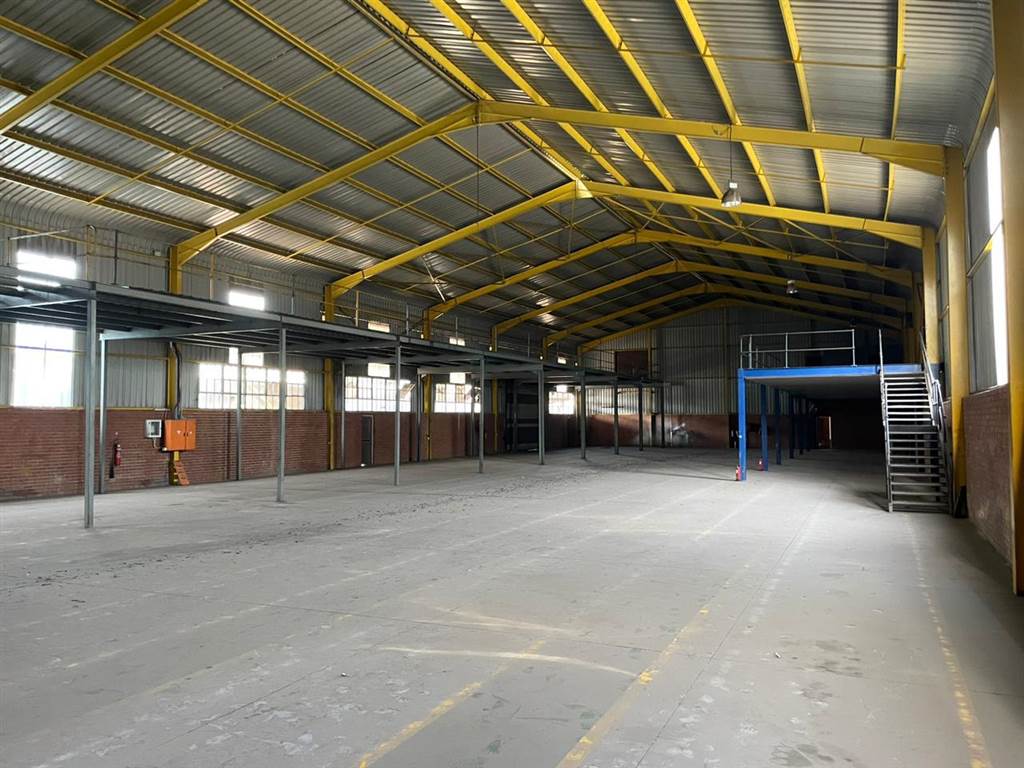 10000  m² Industrial space in Alrode photo number 5
