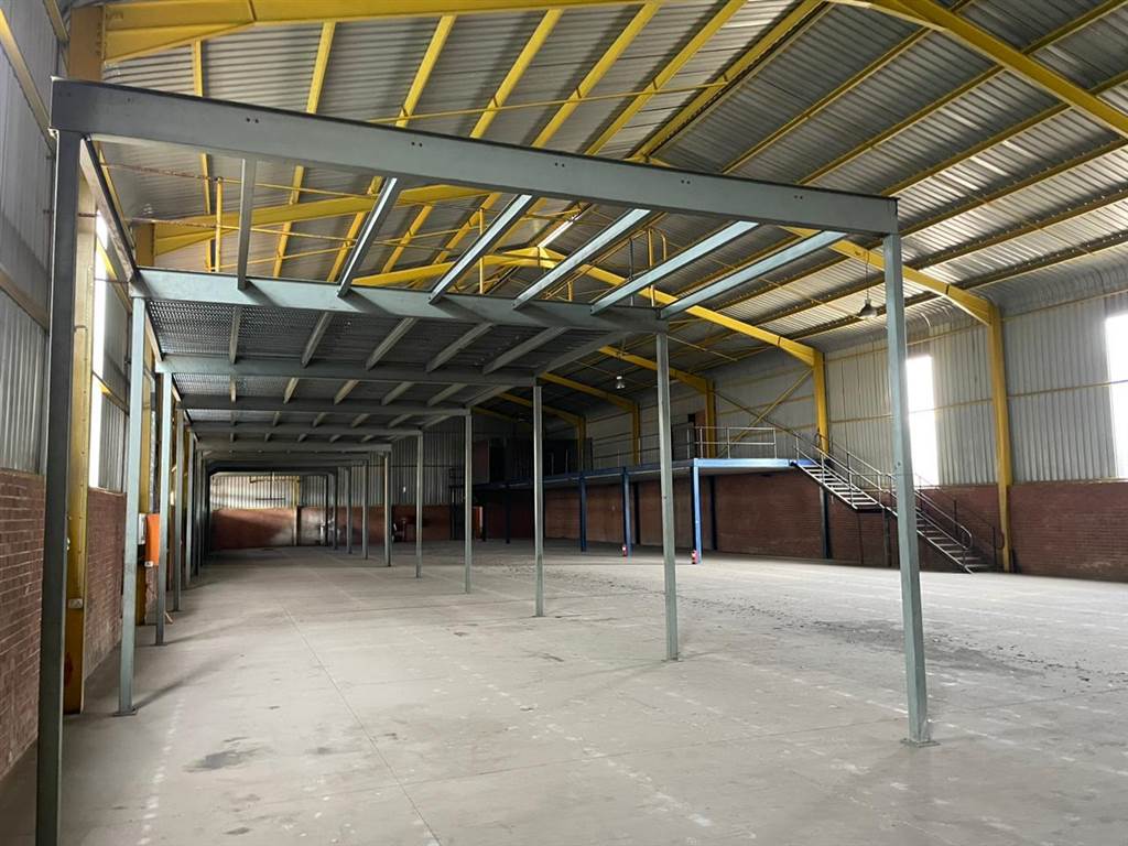 10000  m² Industrial space in Alrode photo number 8