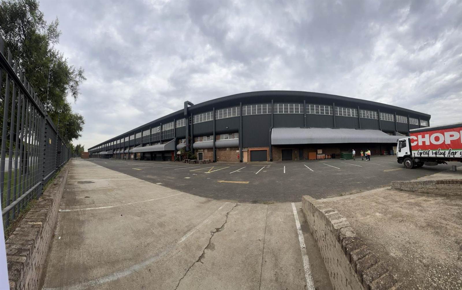 26557  m² Industrial space in Denver photo number 1