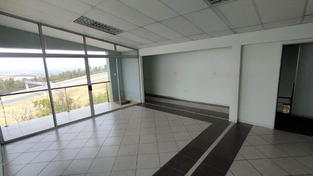 367  m² Commercial space in Kyalami photo number 17