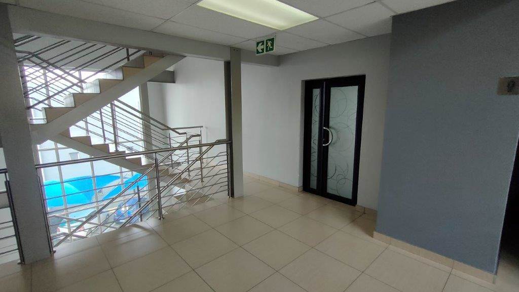 367  m² Commercial space in Kyalami photo number 5
