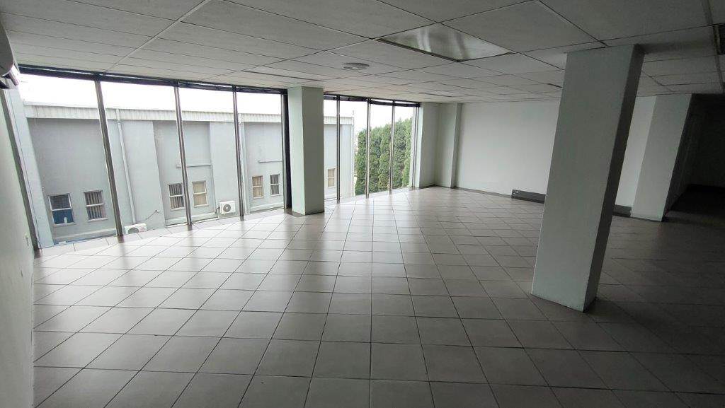 367  m² Commercial space in Kyalami photo number 8