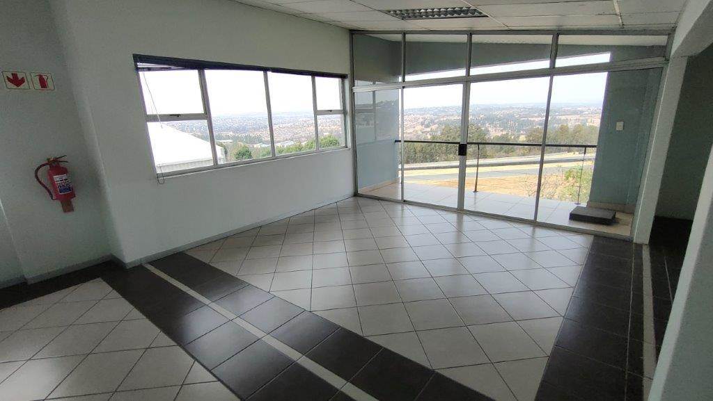 367  m² Commercial space in Kyalami photo number 16