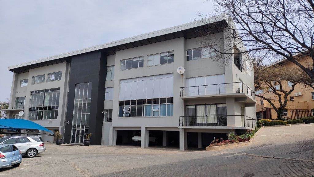 367  m² Commercial space in Kyalami photo number 1