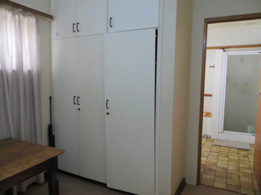 4 Bed House in Carletonville photo number 25