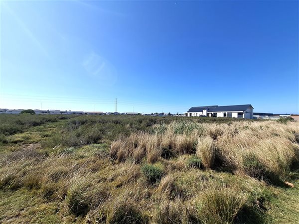 4 327 m² Land