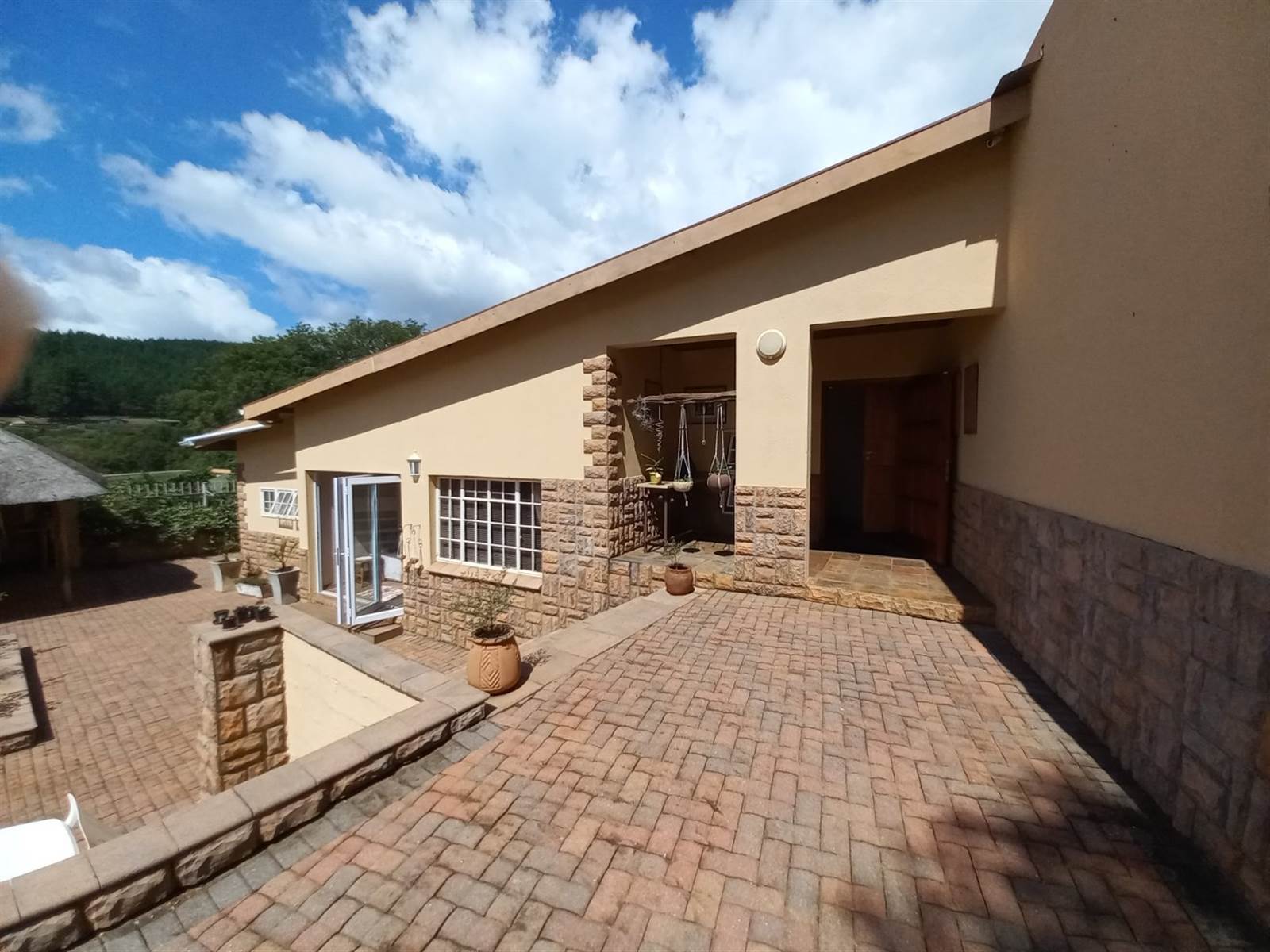 5 Bed House in Sabie photo number 2