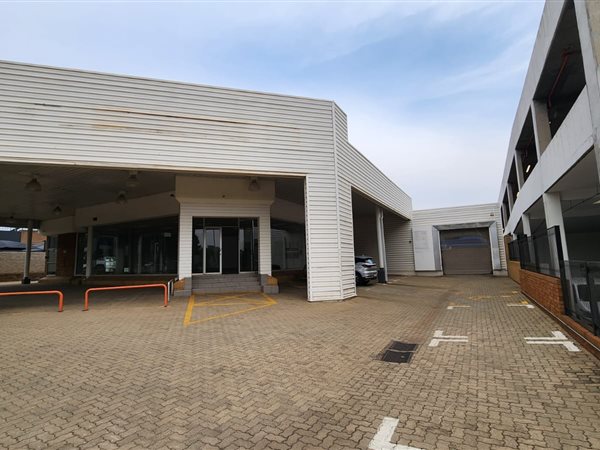 457  m² Commercial space