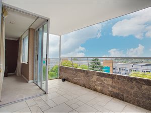2 Bed Apartment in Benmore Gardens