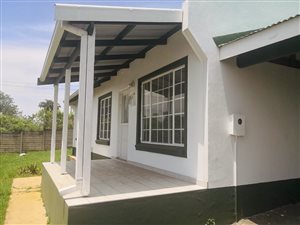 3 Bed Townhouse in Cleland