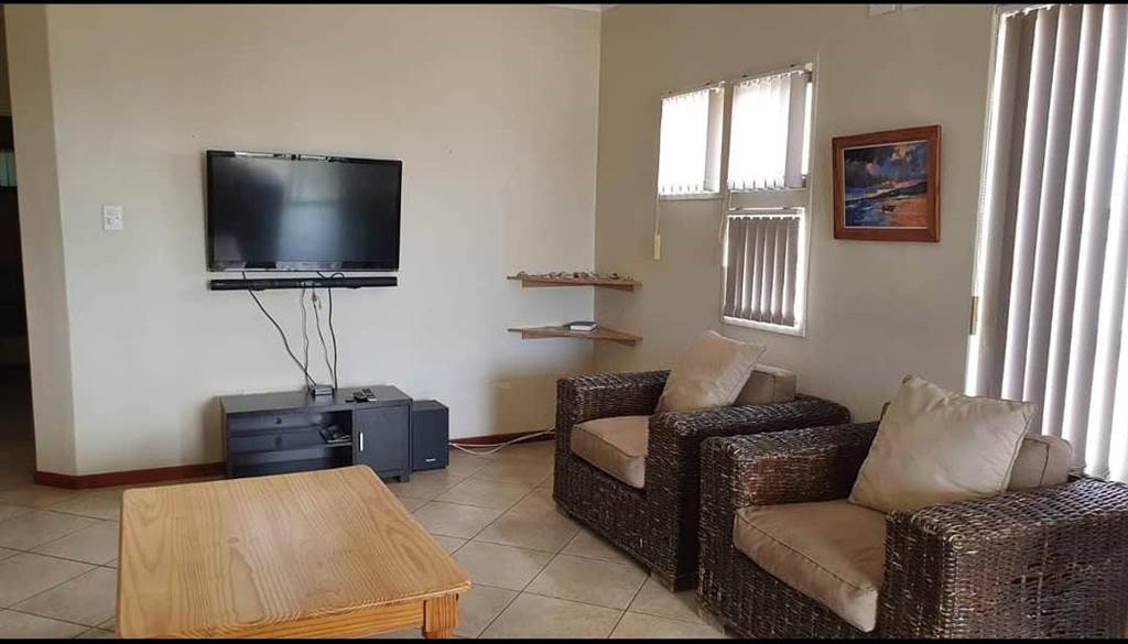 3 Bed Apartment in Lamberts Bay photo number 22