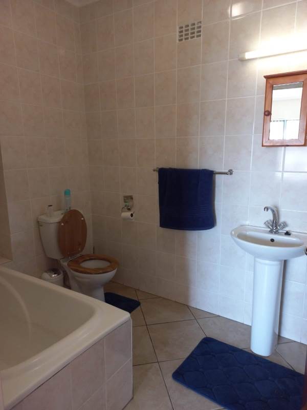 3 Bed Apartment in Lamberts Bay photo number 25