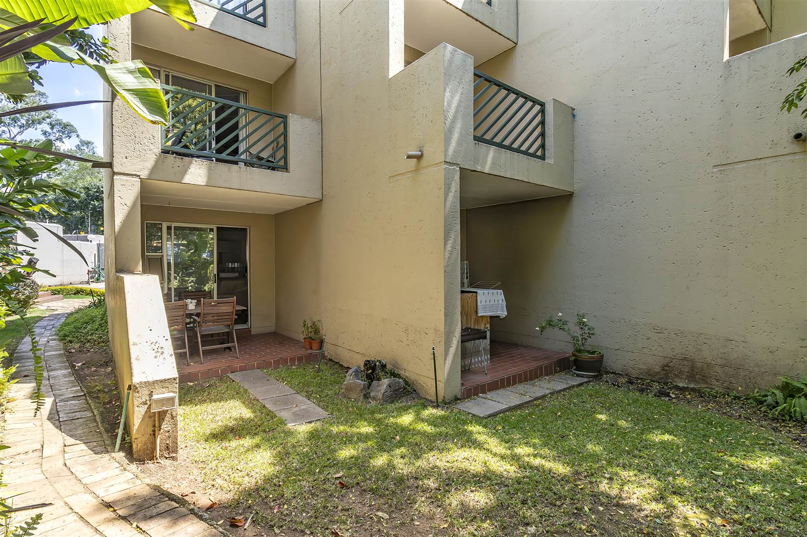 2 Bed Apartment in Bryanston West photo number 16