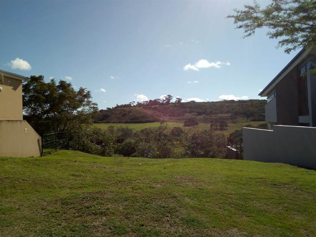 244 m² Land available in Beacon Bay photo number 8