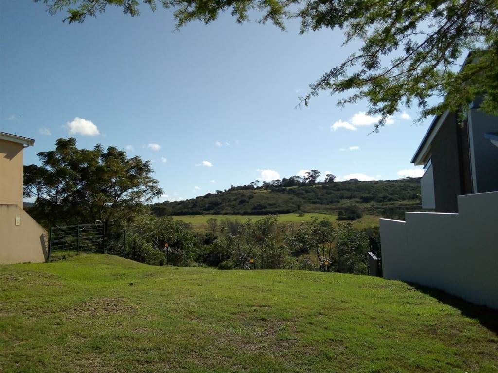 244 m² Land available in Beacon Bay photo number 4