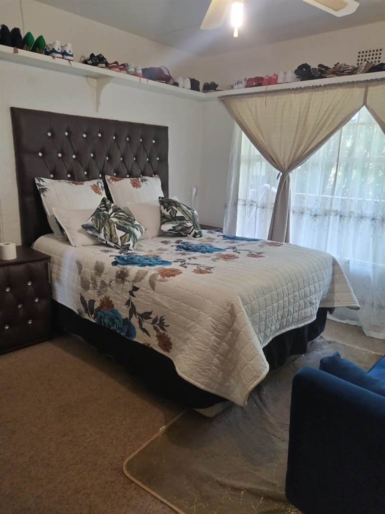 1 Bed Apartment in Deneysville photo number 2