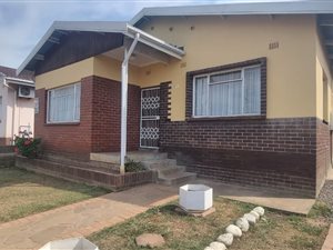 4 Bed House in Woodlands
