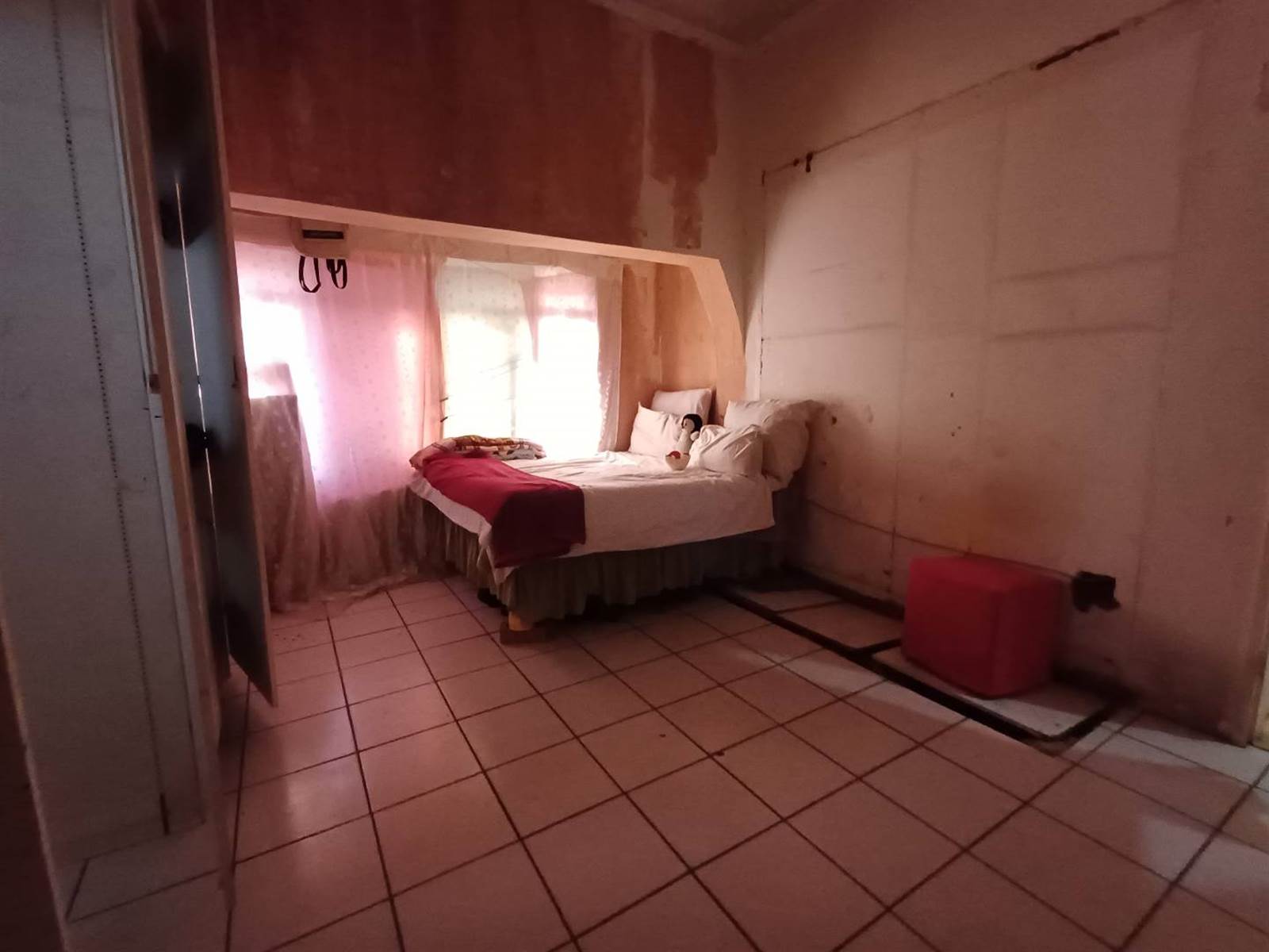 2 Bed House in Roodepoort Central photo number 15