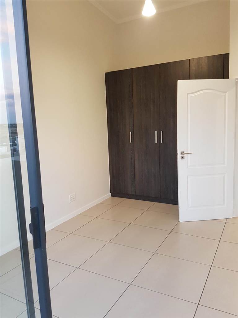 1 Bed Apartment in Fourways photo number 7